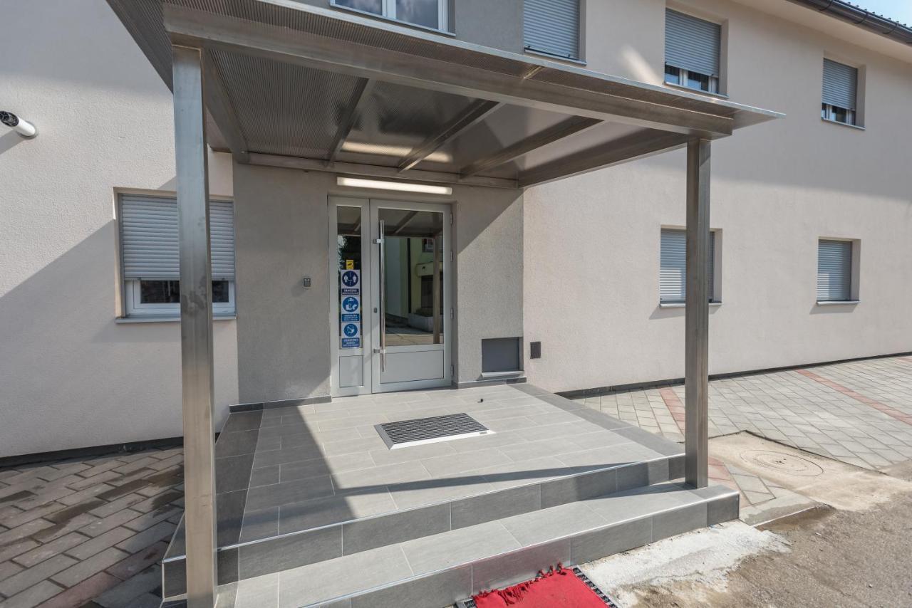 Vila Safir Loznica Exterior photo
