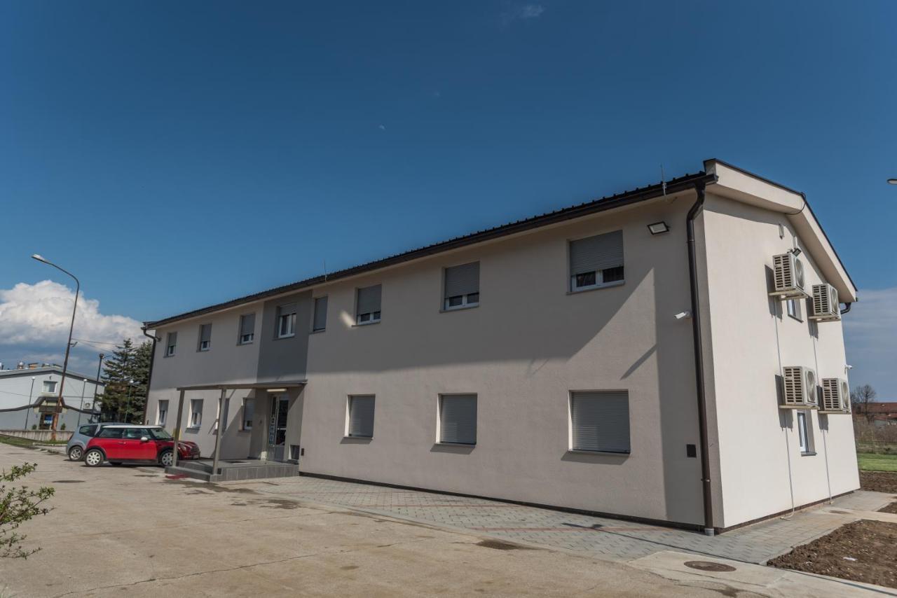 Vila Safir Loznica Exterior photo